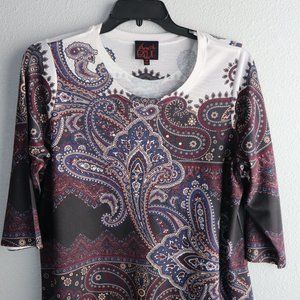 Three Quarter Length Sleeve Top